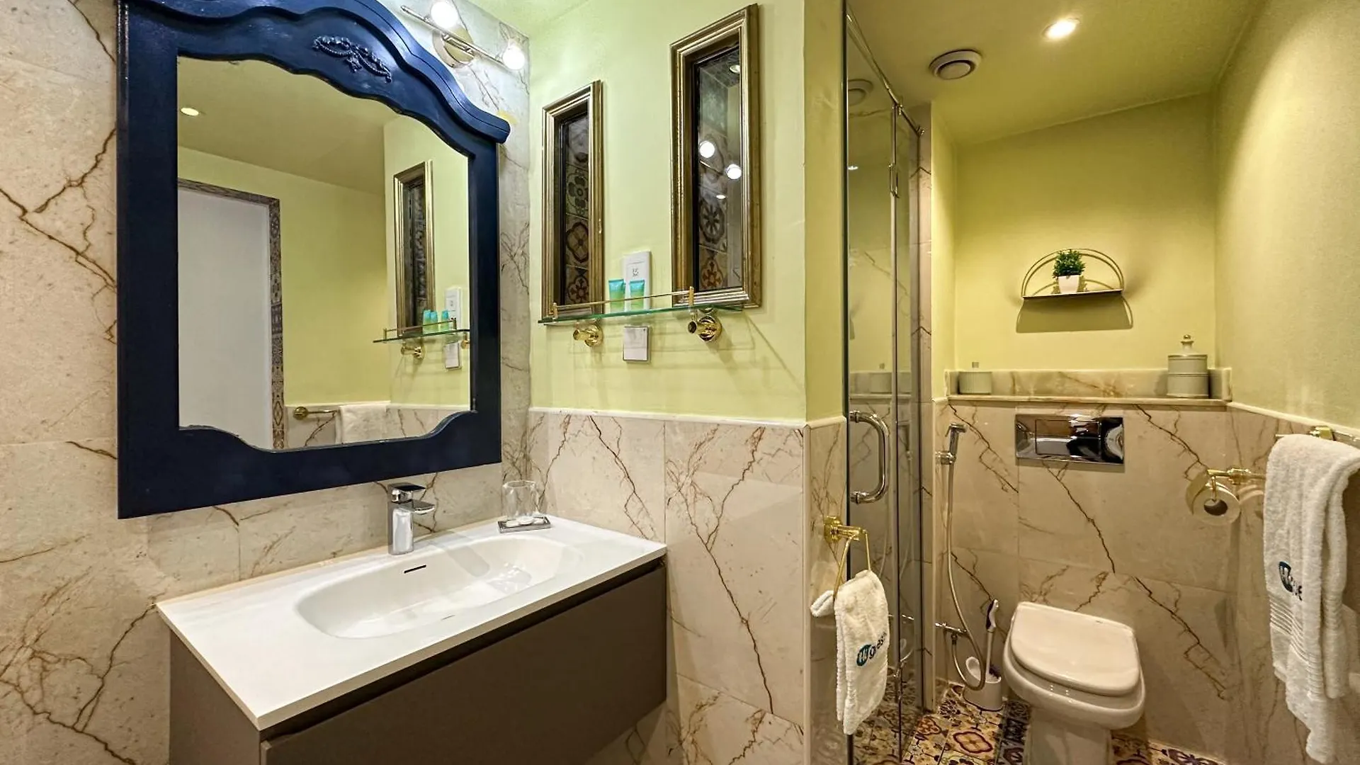 Appartement Higuests - Royal 2Br Apt With Balcony Near Burj Khalifa Dubai